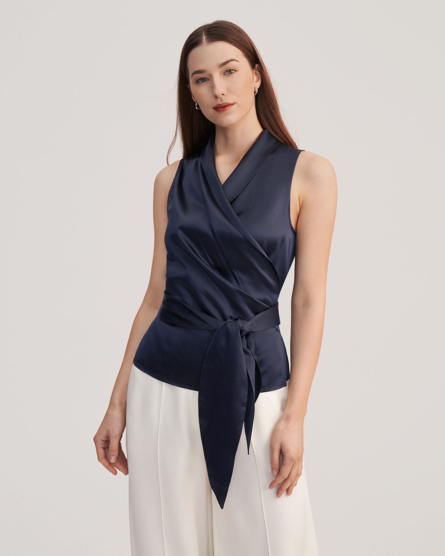 Kvinnors Elegant Silke Wrap-blus