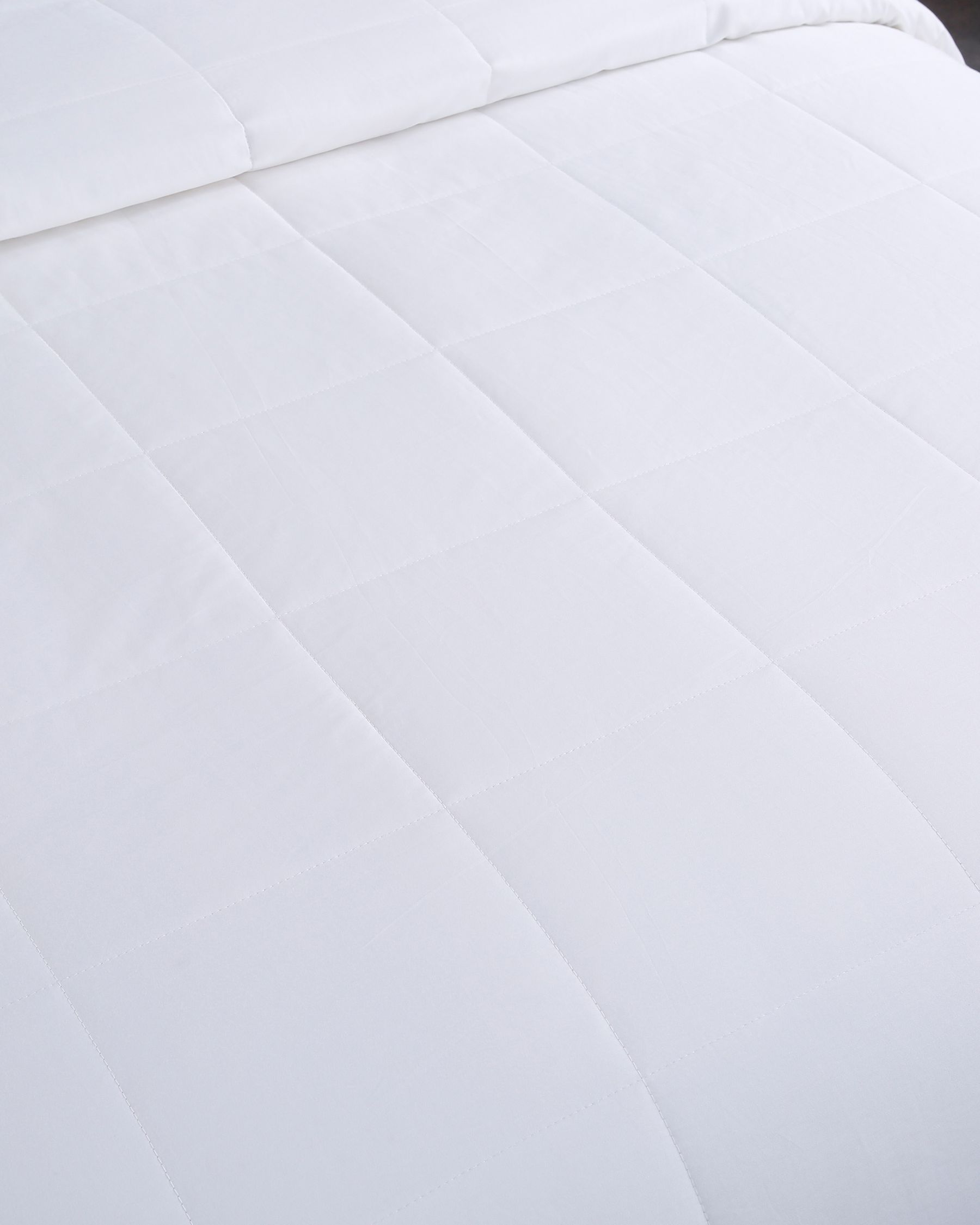 Washable Cotton Covered Silk Comforter