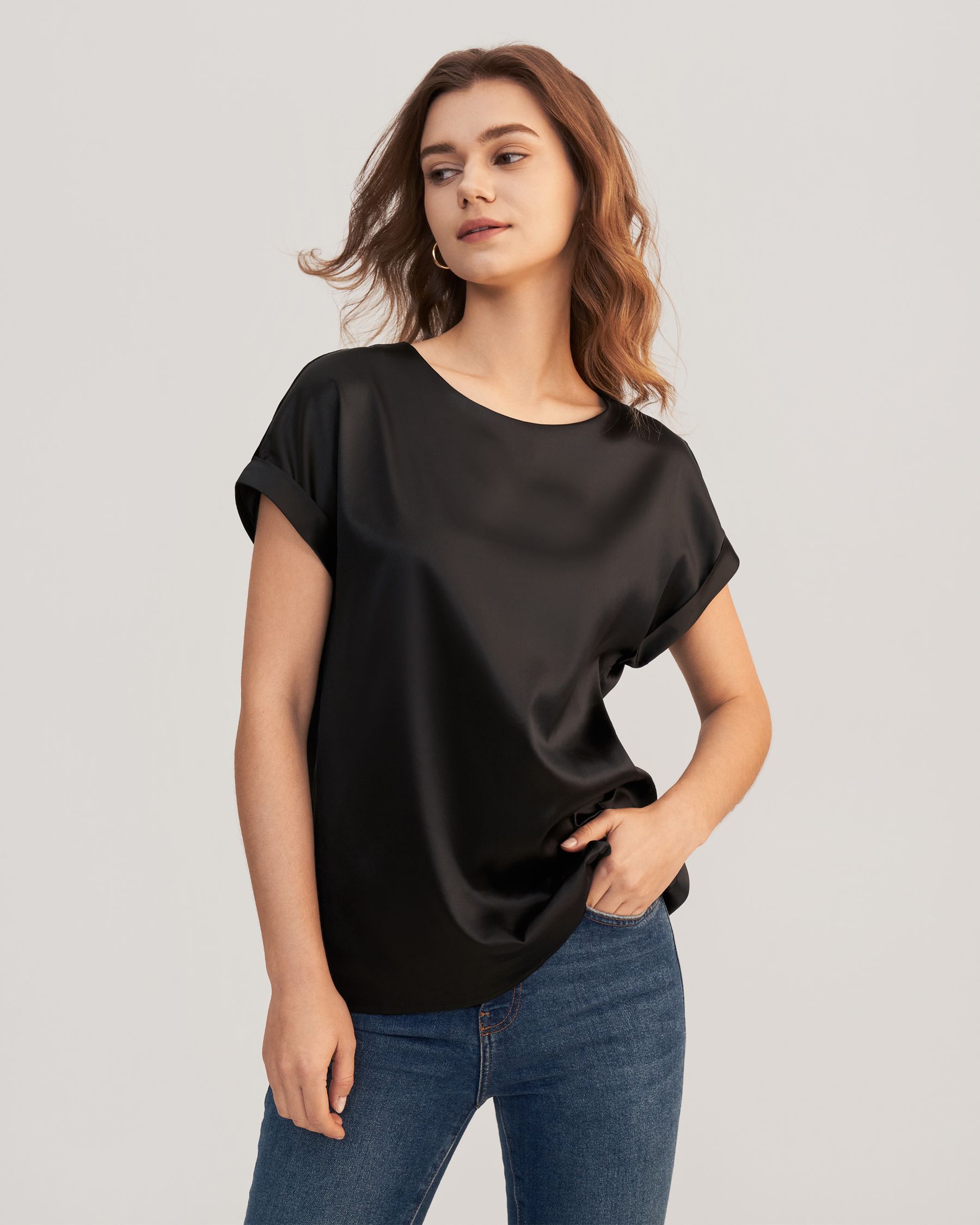 Short Sleeves Round Neck Silk Tee