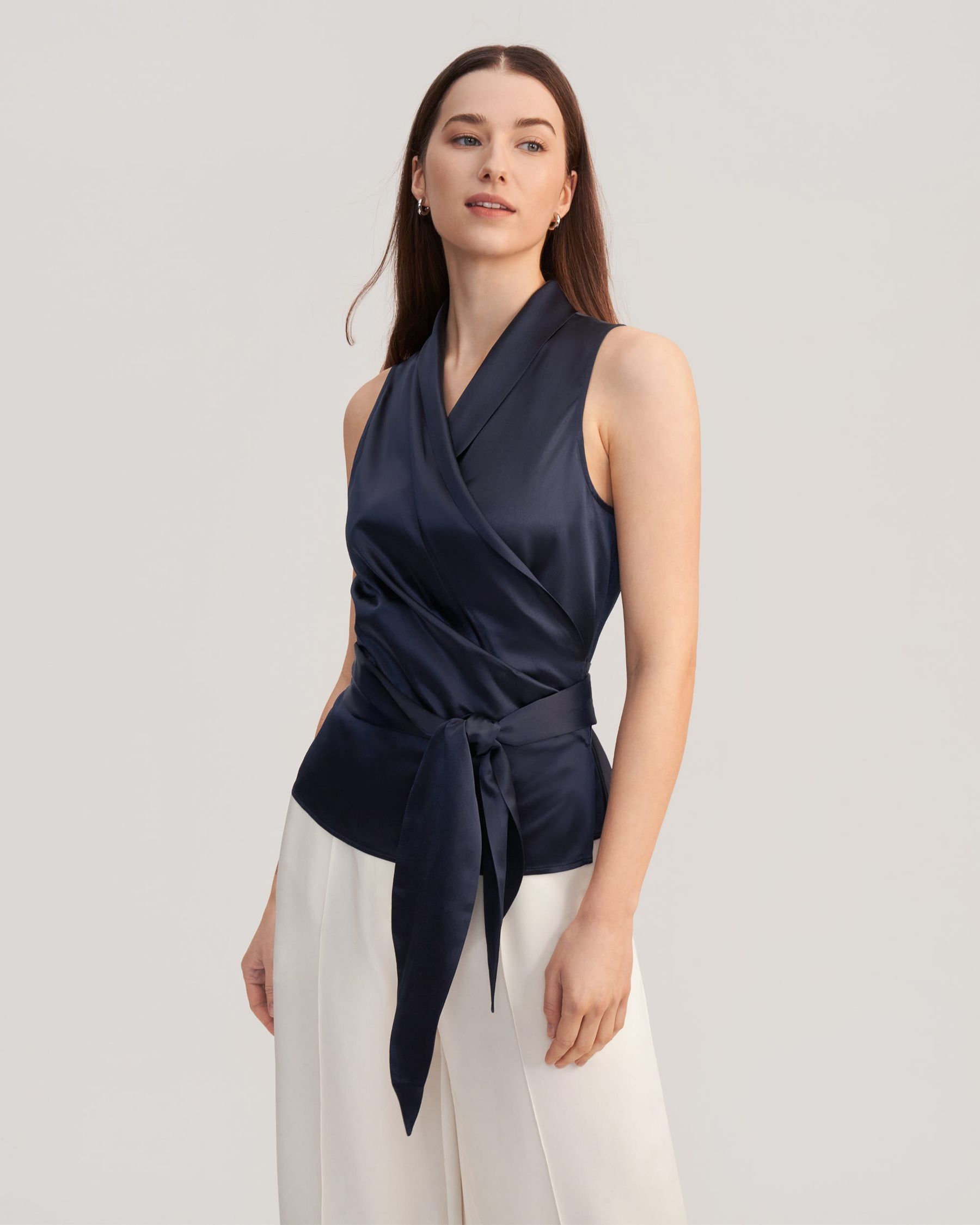 Kvinnors Elegant Silke Wrap-blus