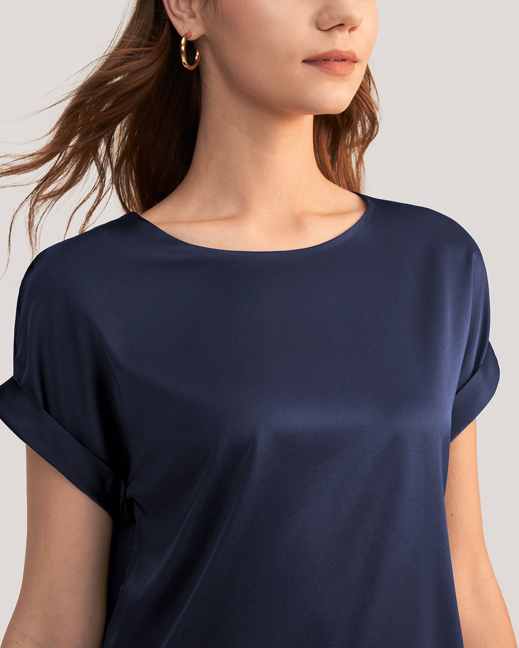 Short Sleeves Round Neck  Silk T Shirt