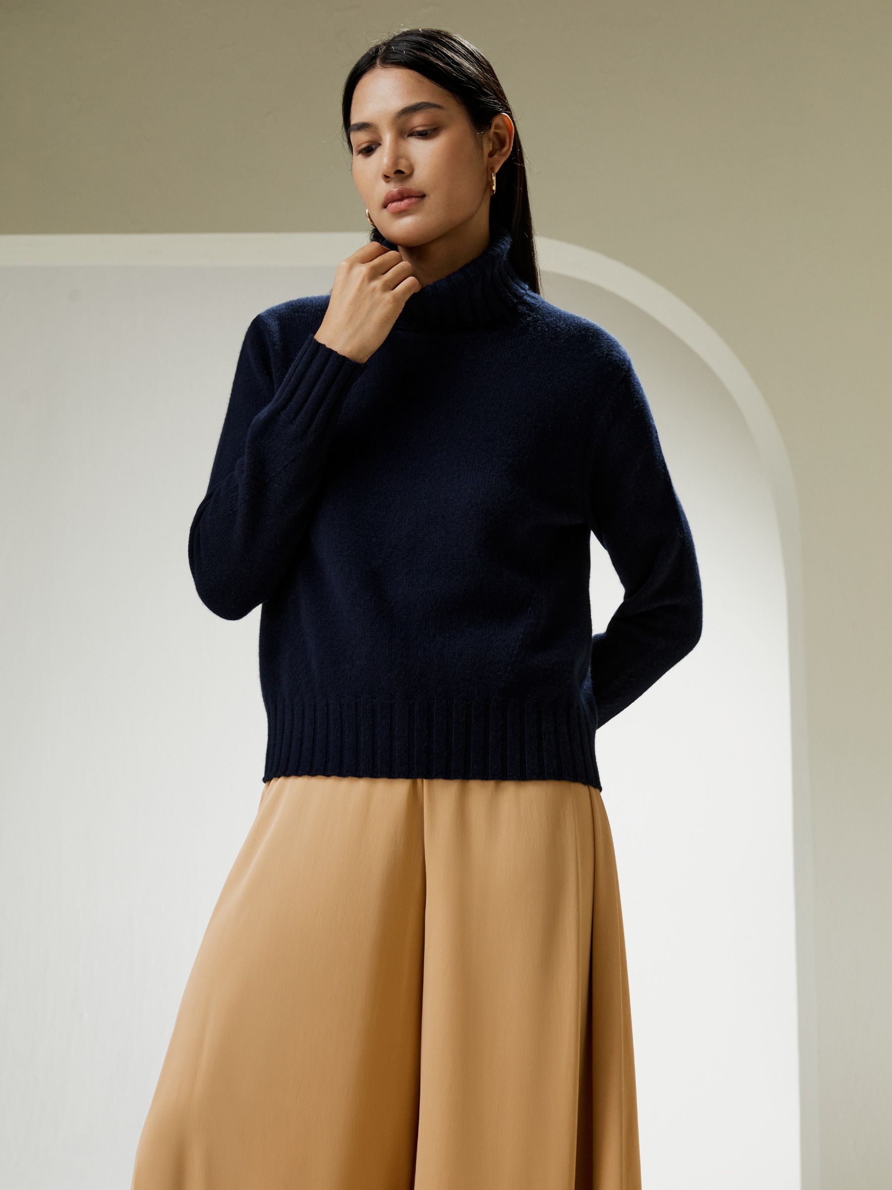 Turtleneck Sweater with Rib Hemline