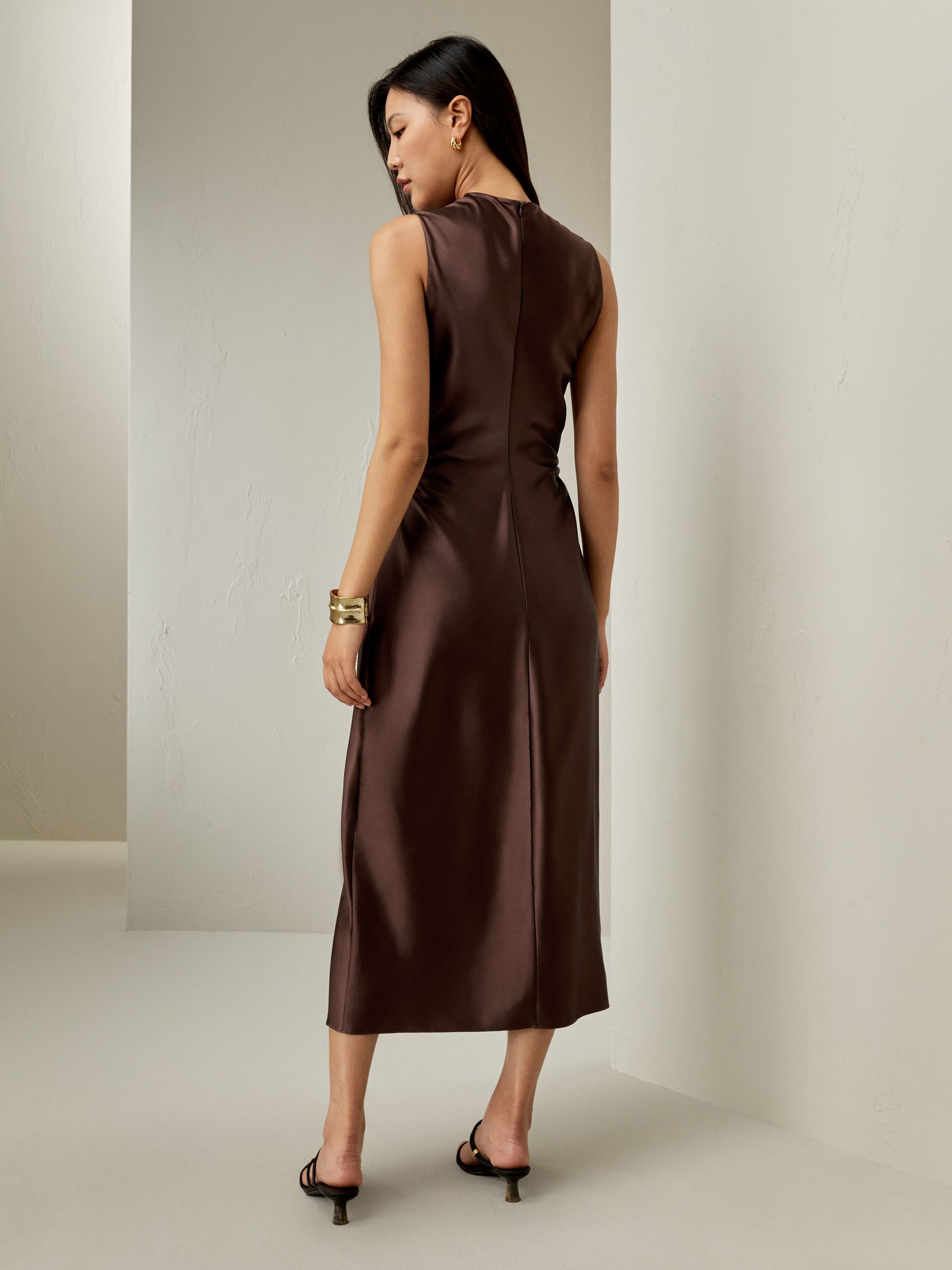 Sleeveless A-line Silk Dress