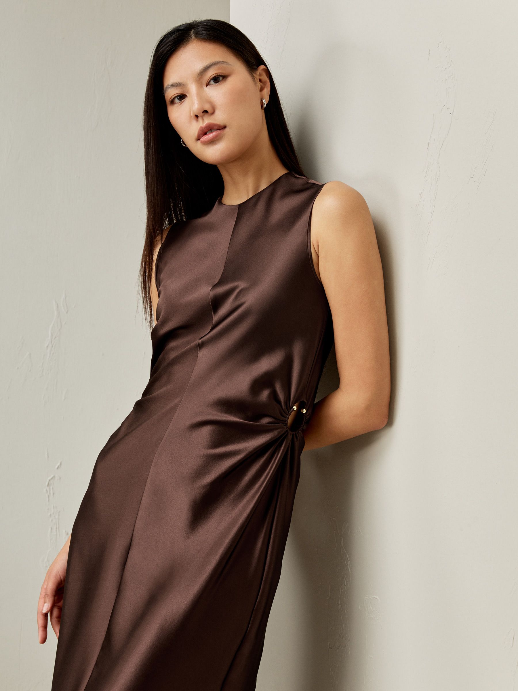 Sleeveless A-line Silk Dress