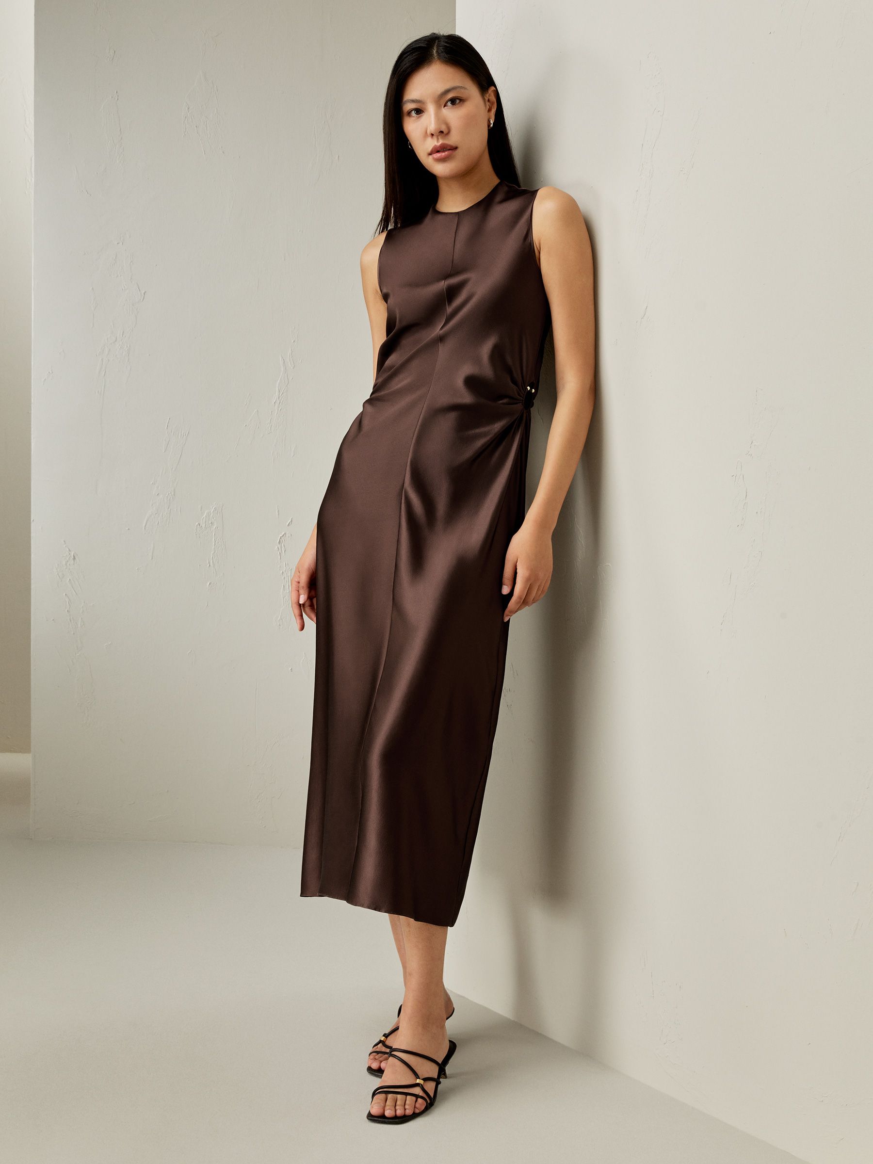 Sleeveless A-line Silk Dress