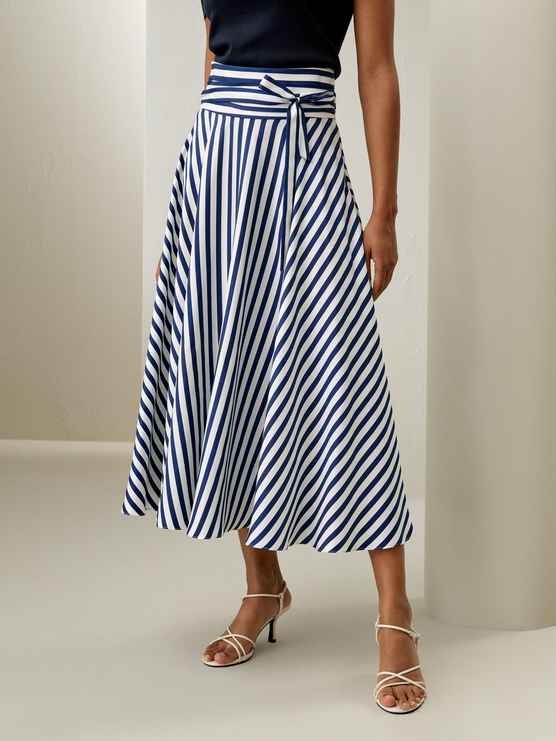 【한채영님 착용】Silk Striped Midi Skirt