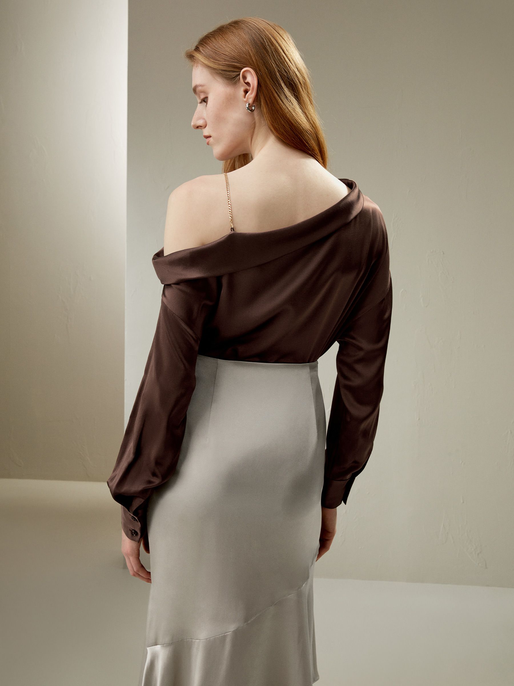 Schickes Seide One-Shoulder-Oberteil