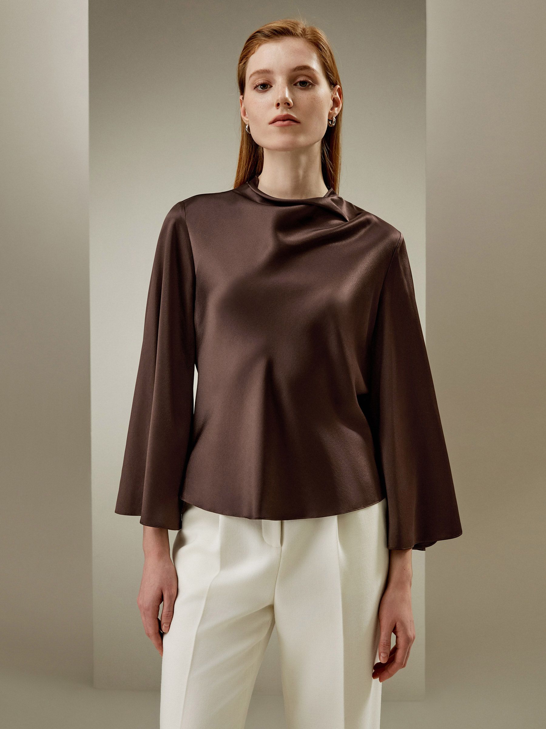 Bell sleeves minimalist silk top