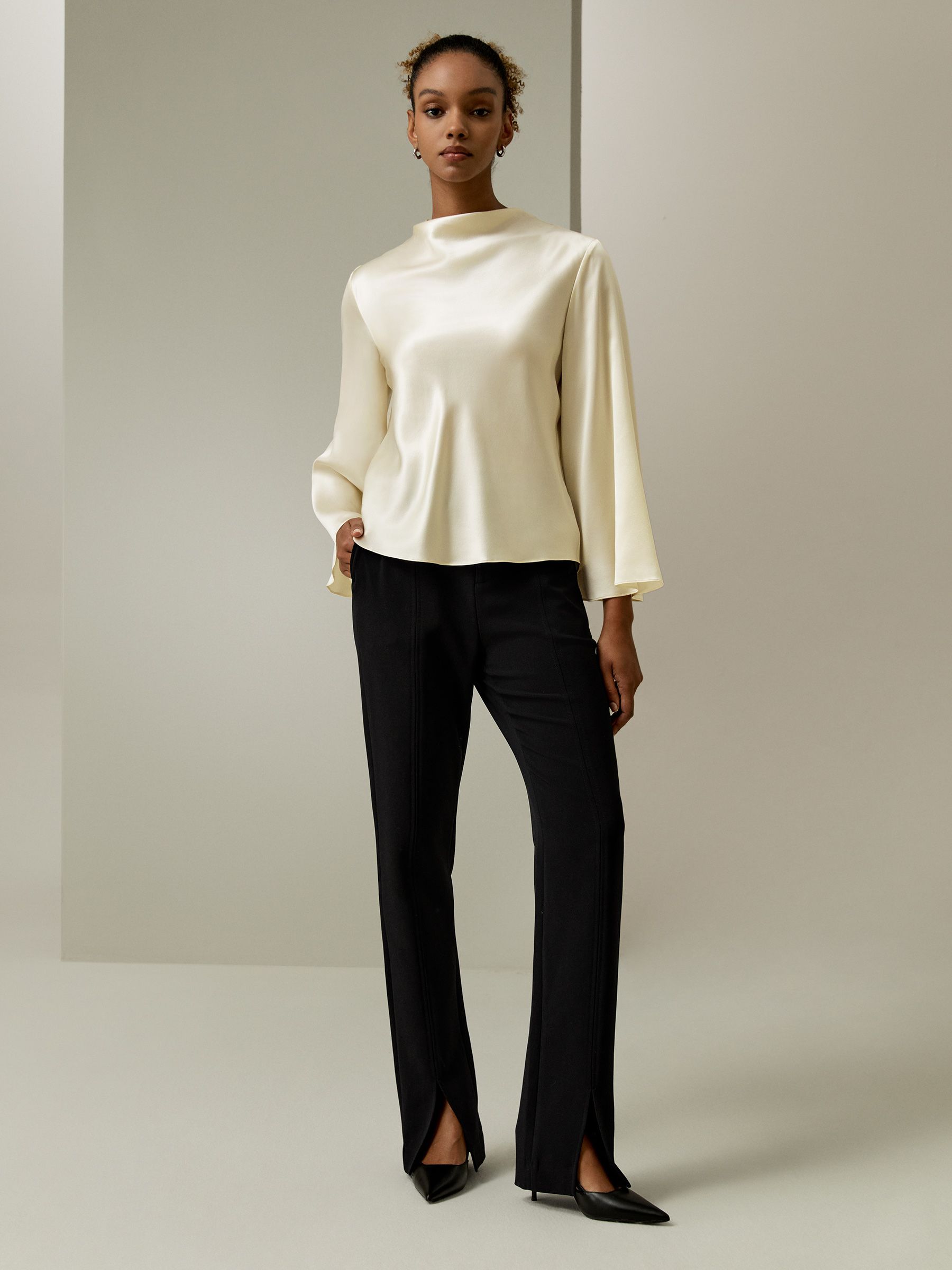 Bell sleeves minimalist silk top