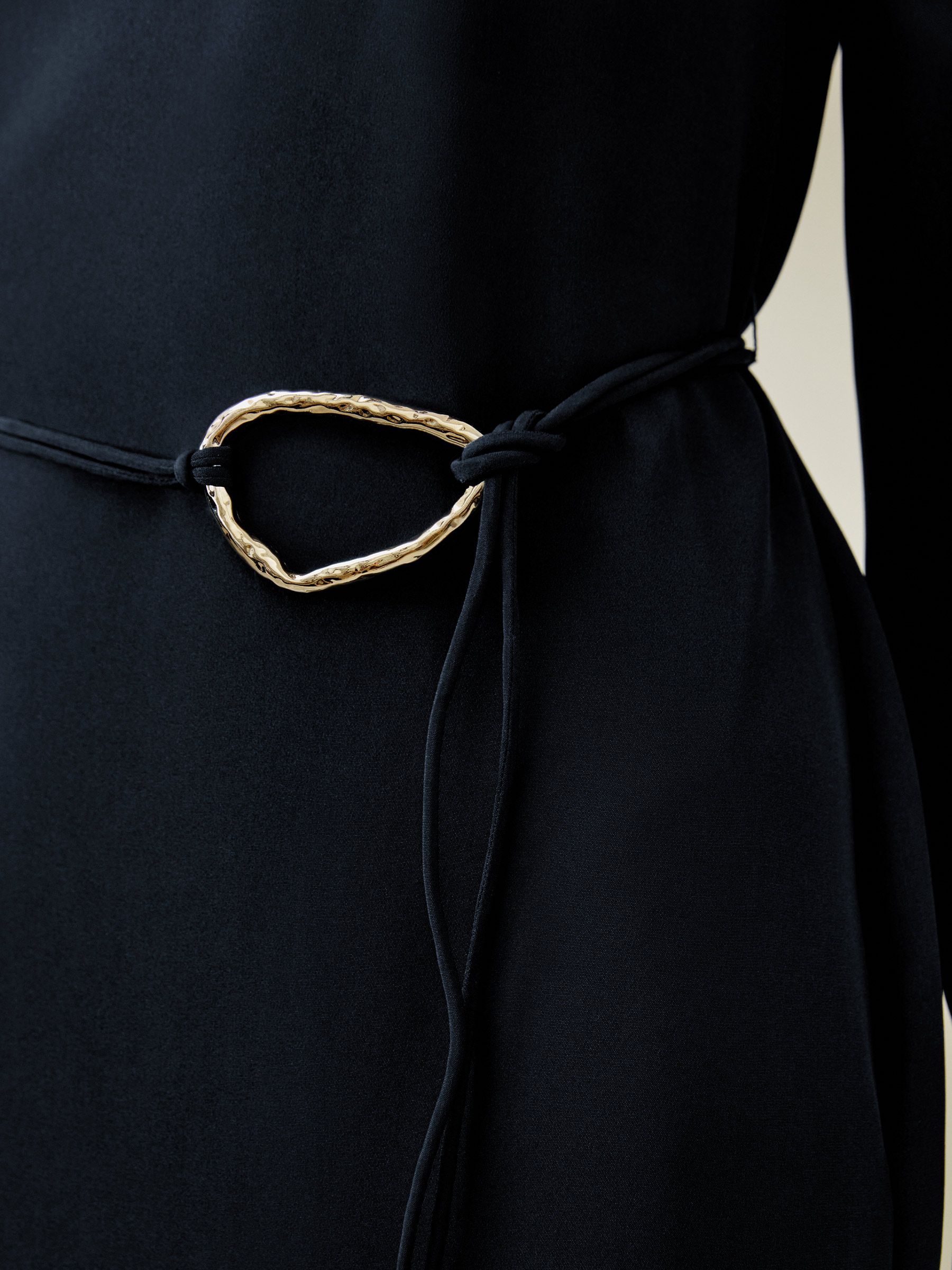 Robe midi à col bateau avec ceinture