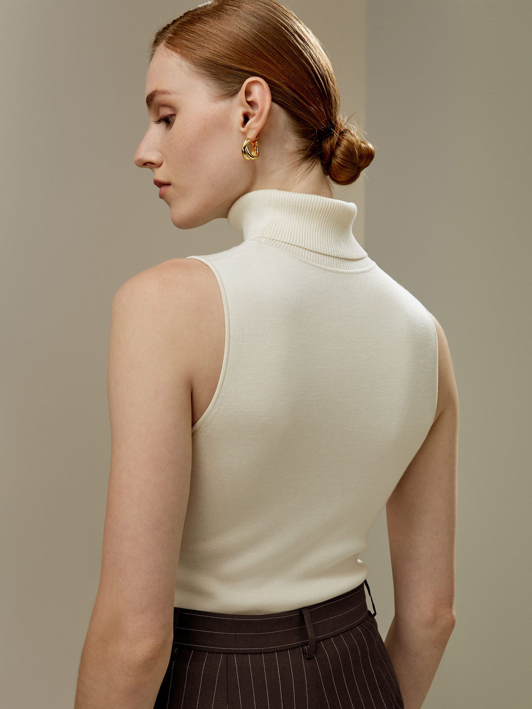 Silk Knitted Turtleneck Sleeveless Top