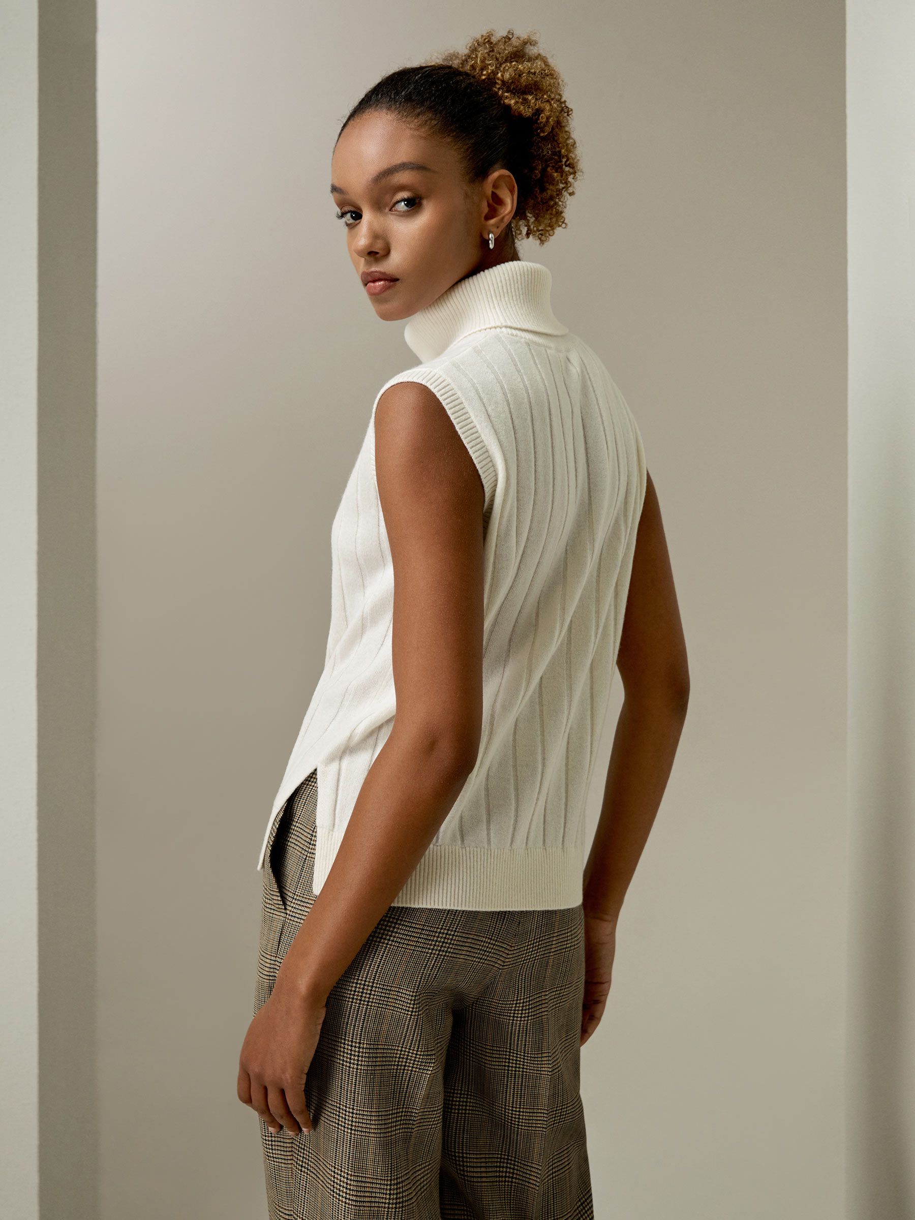 Turtleneck Sleeveless Cashmere Vest