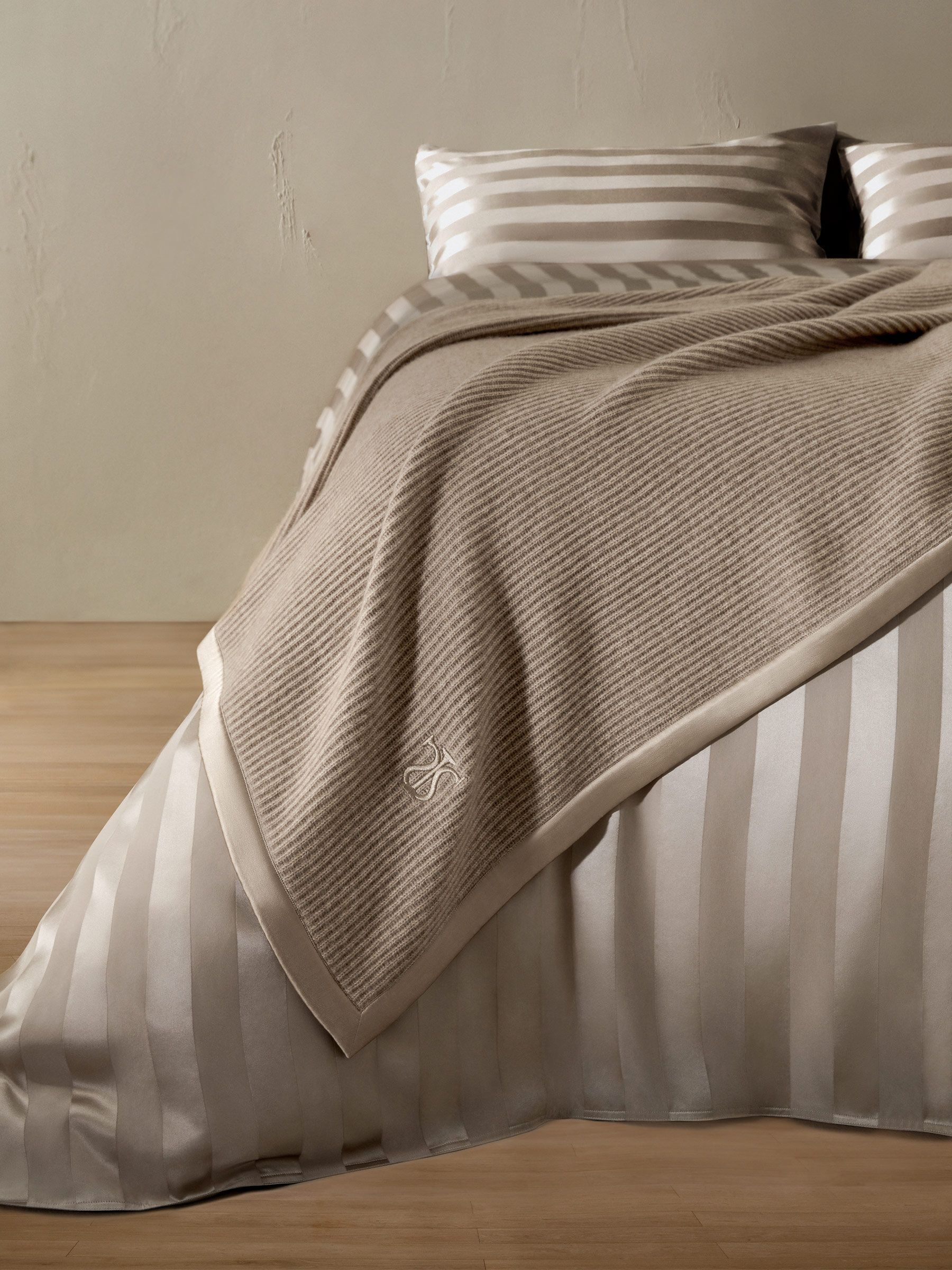 Cashmere Throw Met Zijderanden