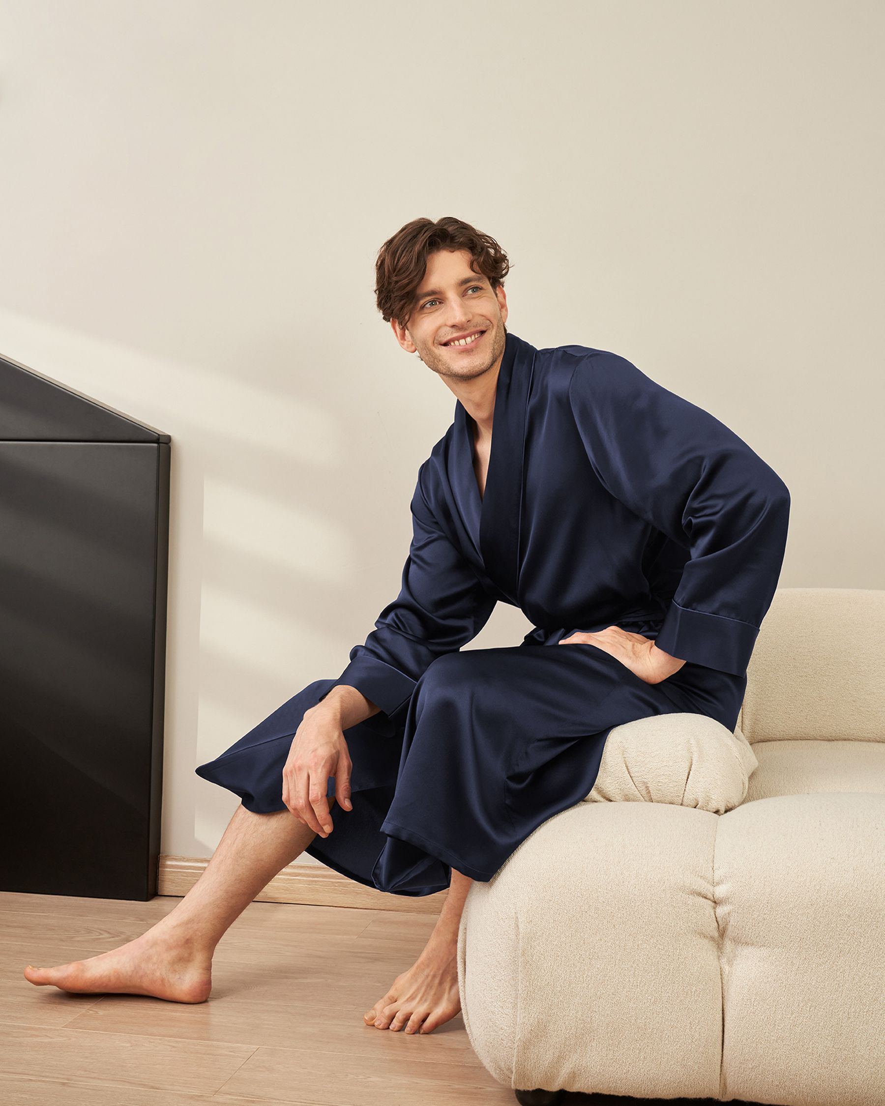 Robe Longue En Soie Luxueuse Classique Pour Homme