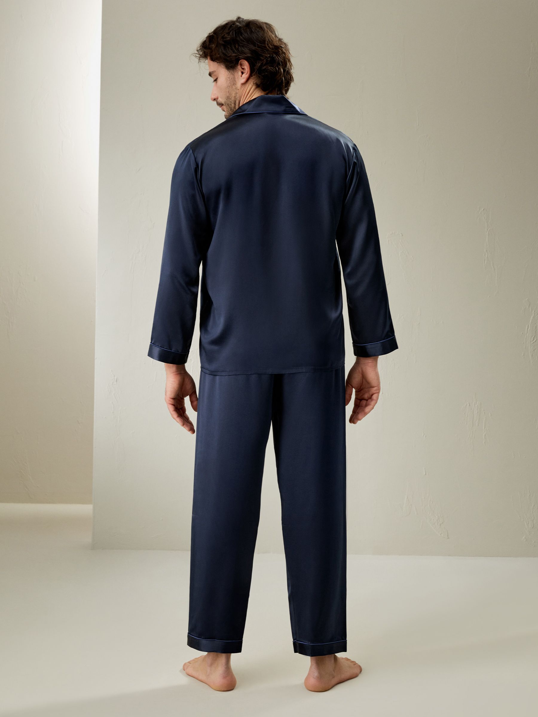 Suite De Pyjama Longue En Soie Classique Pour Homme