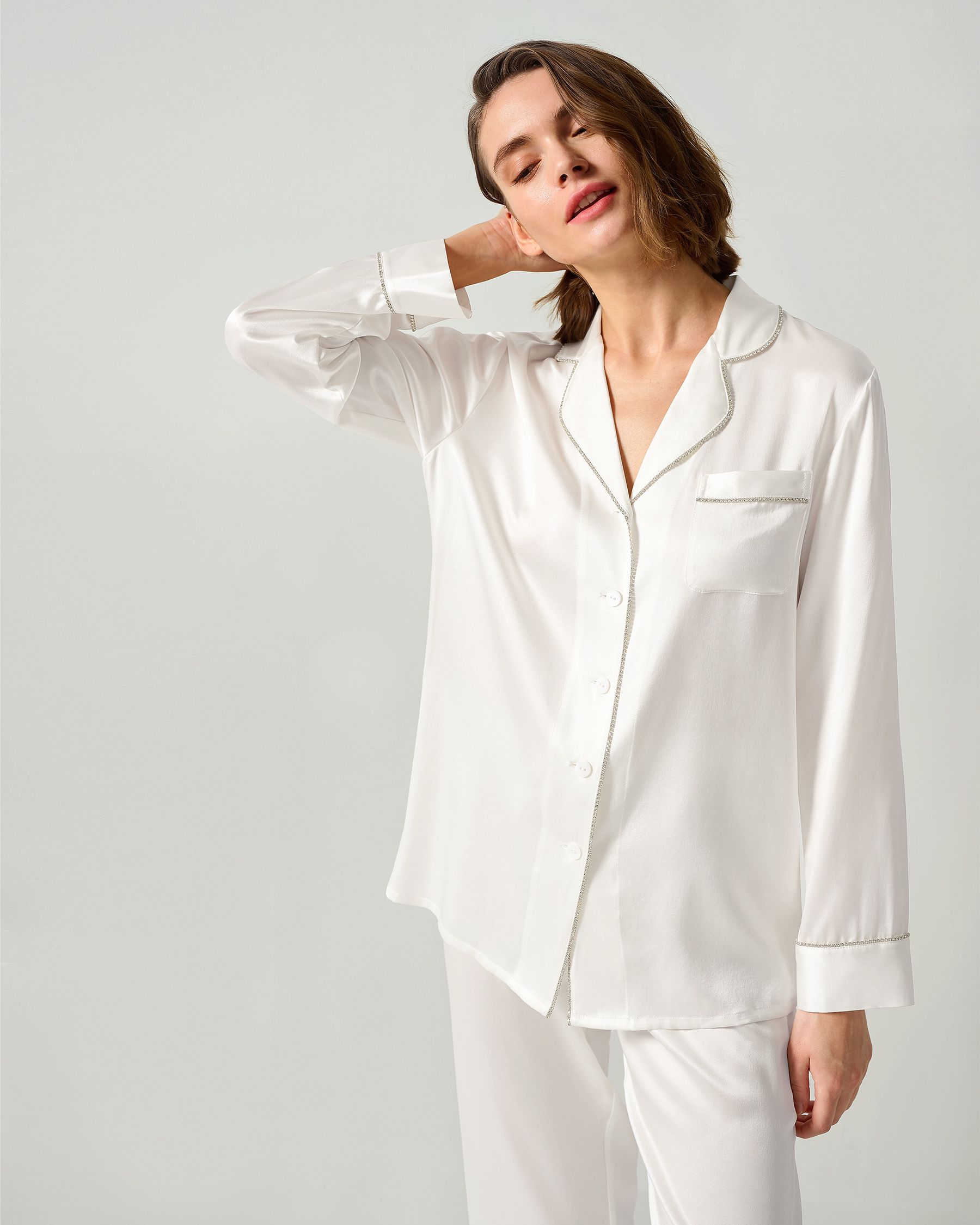 Strass getrimde zijden dames pyjama set