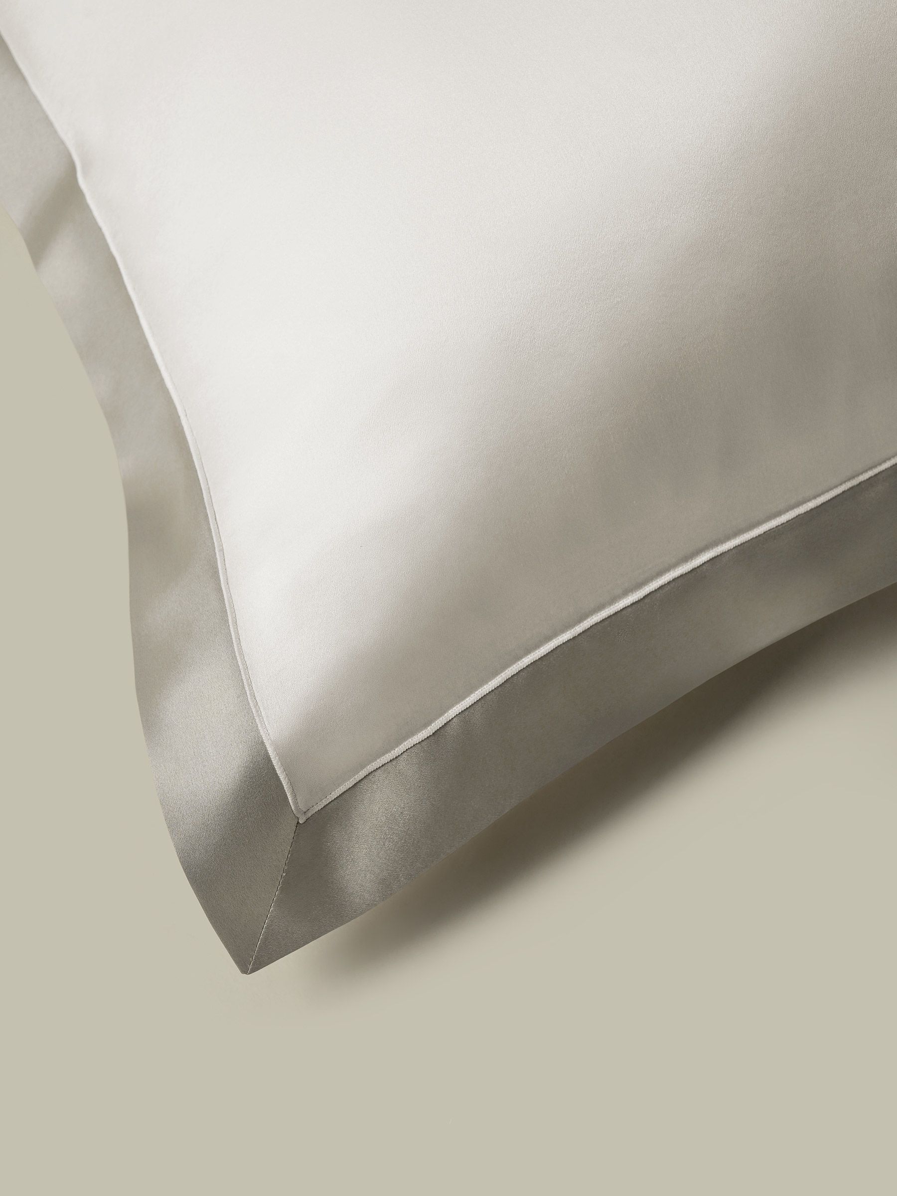 Oxford Envelope Silk Pillowcase