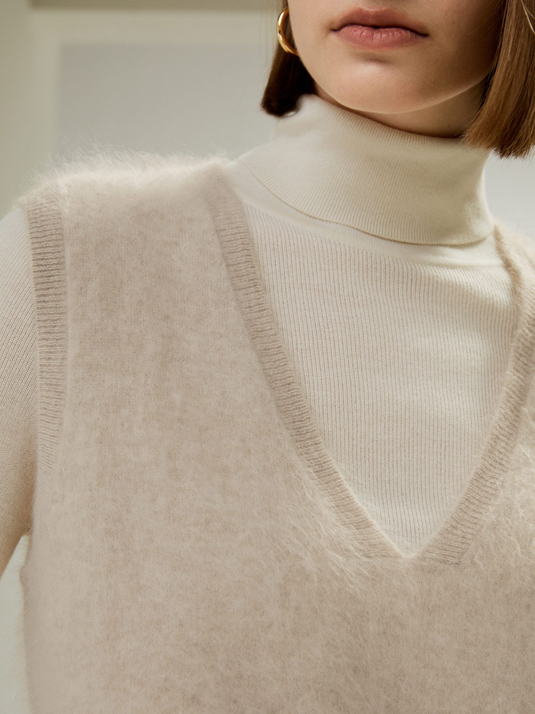 【황신혜 배우님 착용】Brushed Cashmere Vest