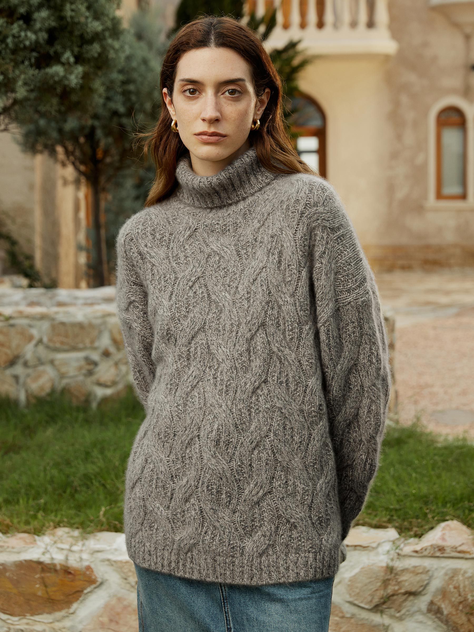 Cable-Knit Cashmere Turtleneck Sweater 