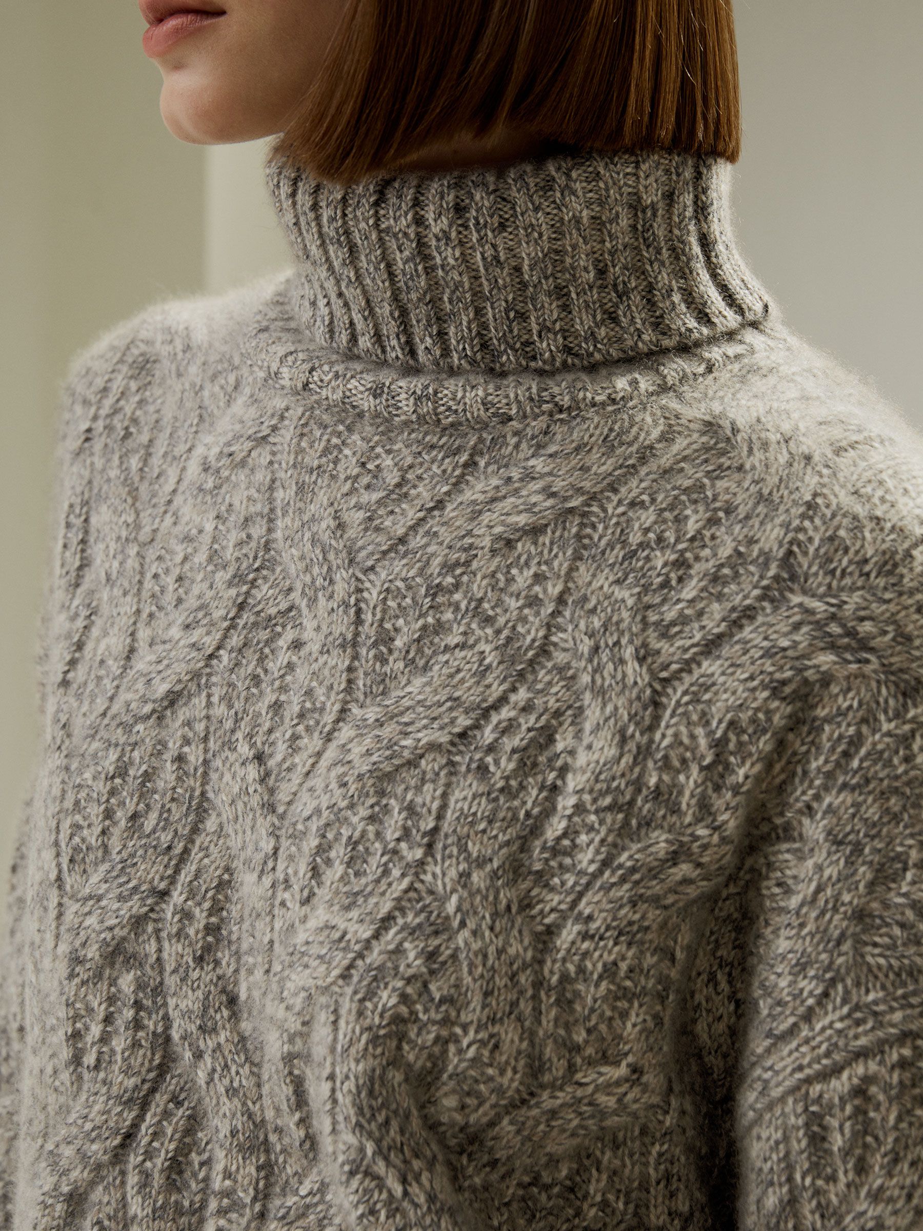 Cable-Knit Cashmere Turtleneck Sweater 