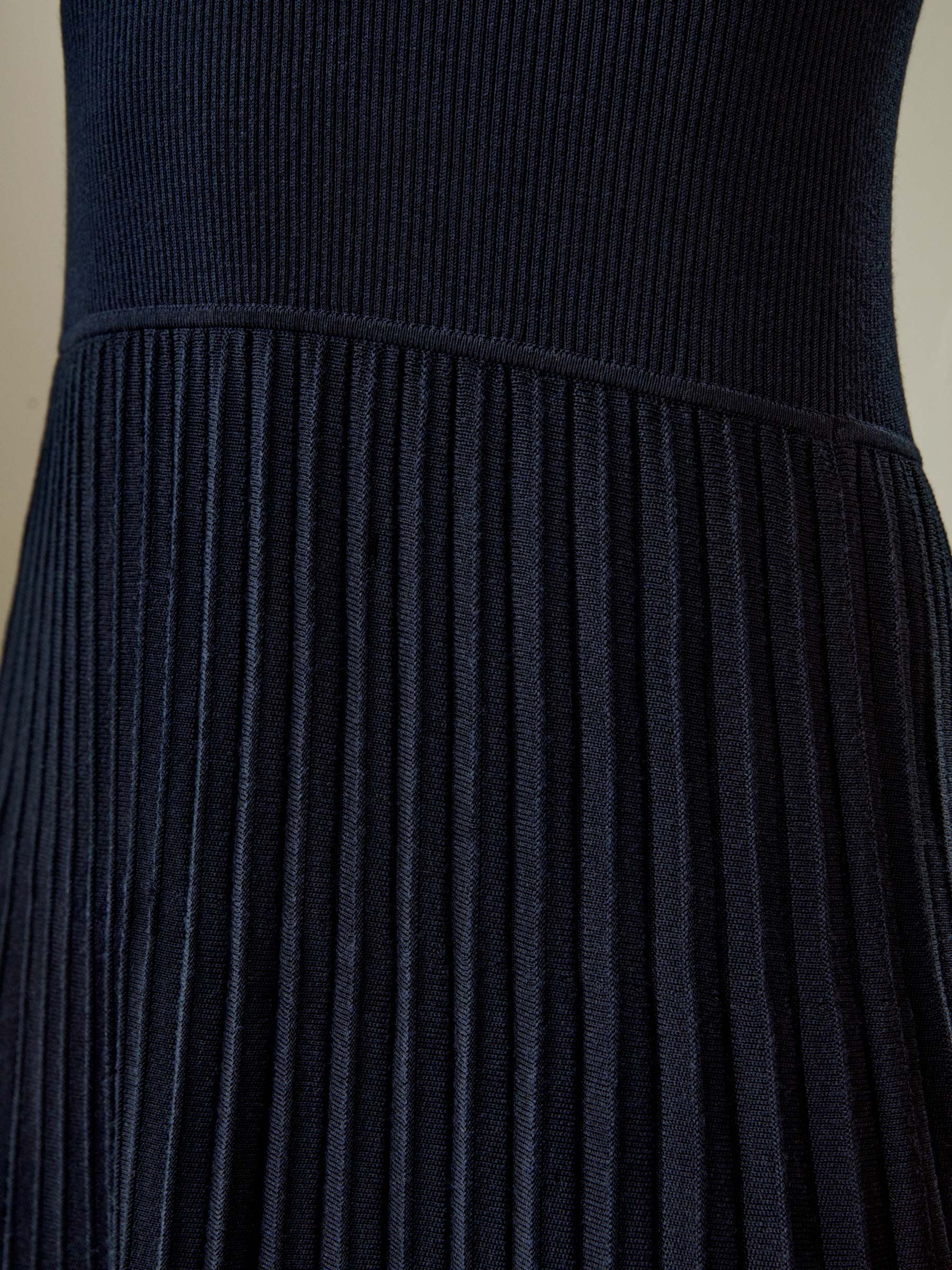 Off-Shoulder Hybrid Pleated Dress