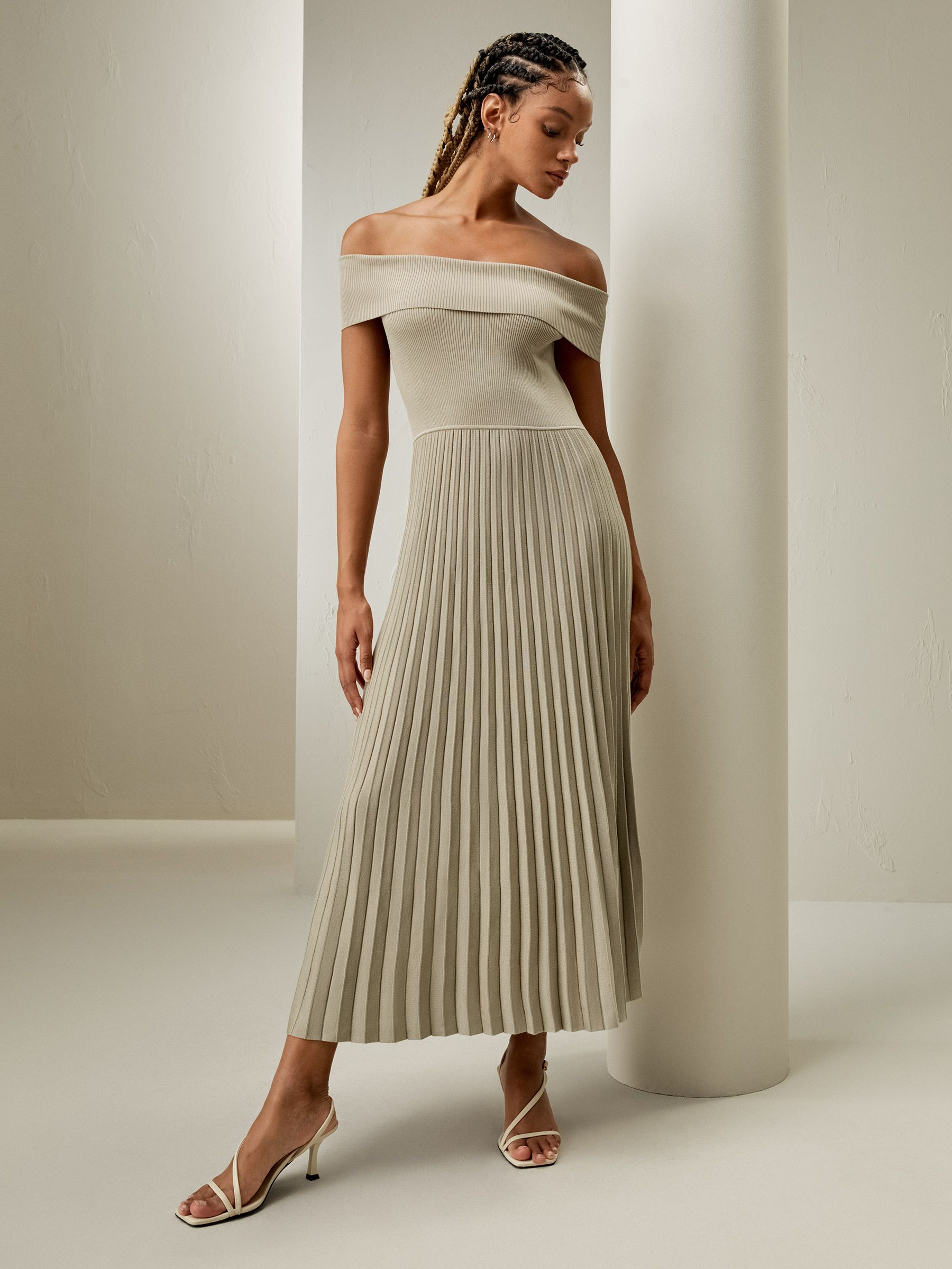 Off-Shoulder Hybrid Pleated Dress