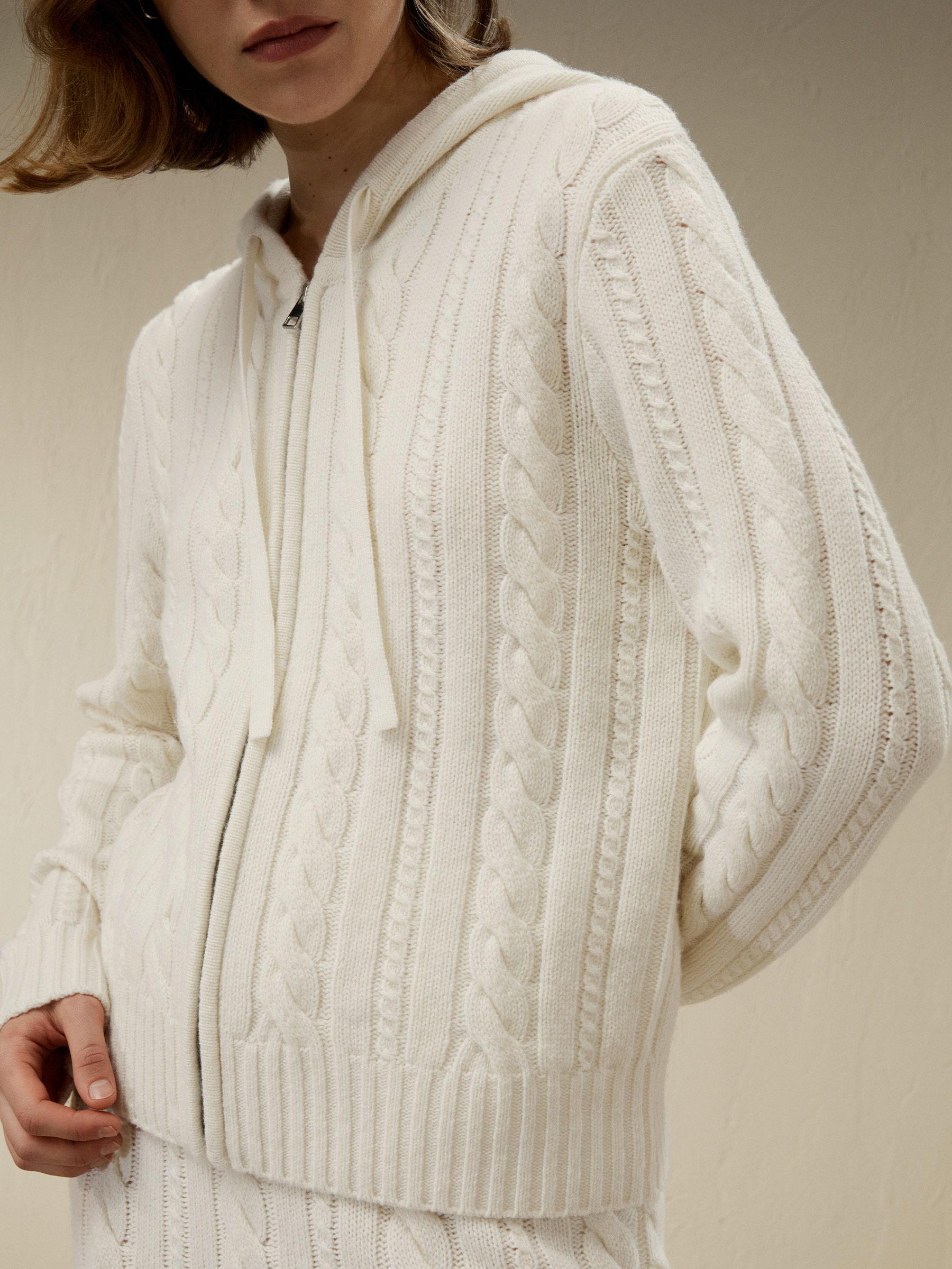 【메리지히님 착용】Bela Cable-Knit Wool-Cashmere Blend Hoodie