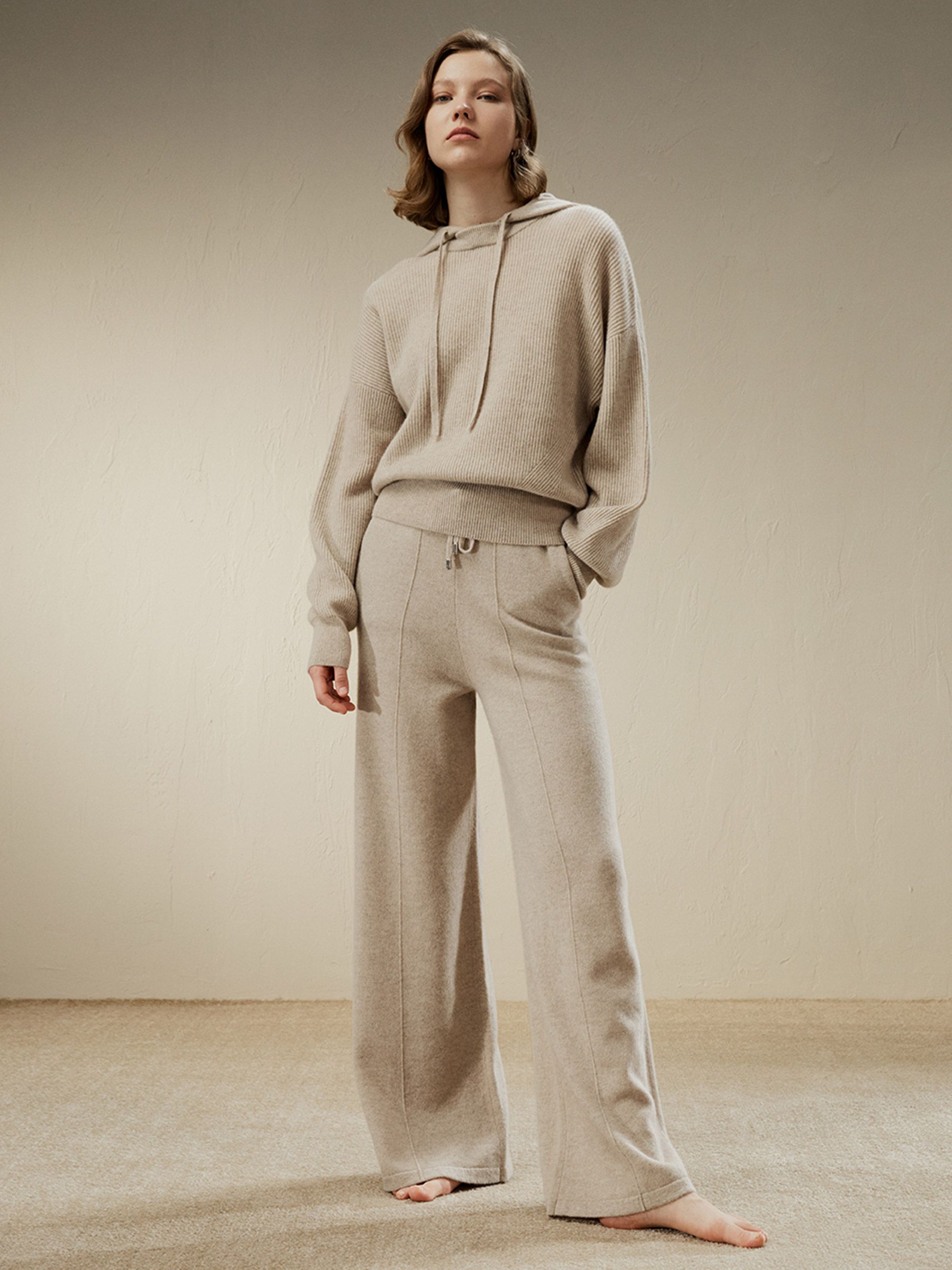 Fluid Cashmere Sweatpants