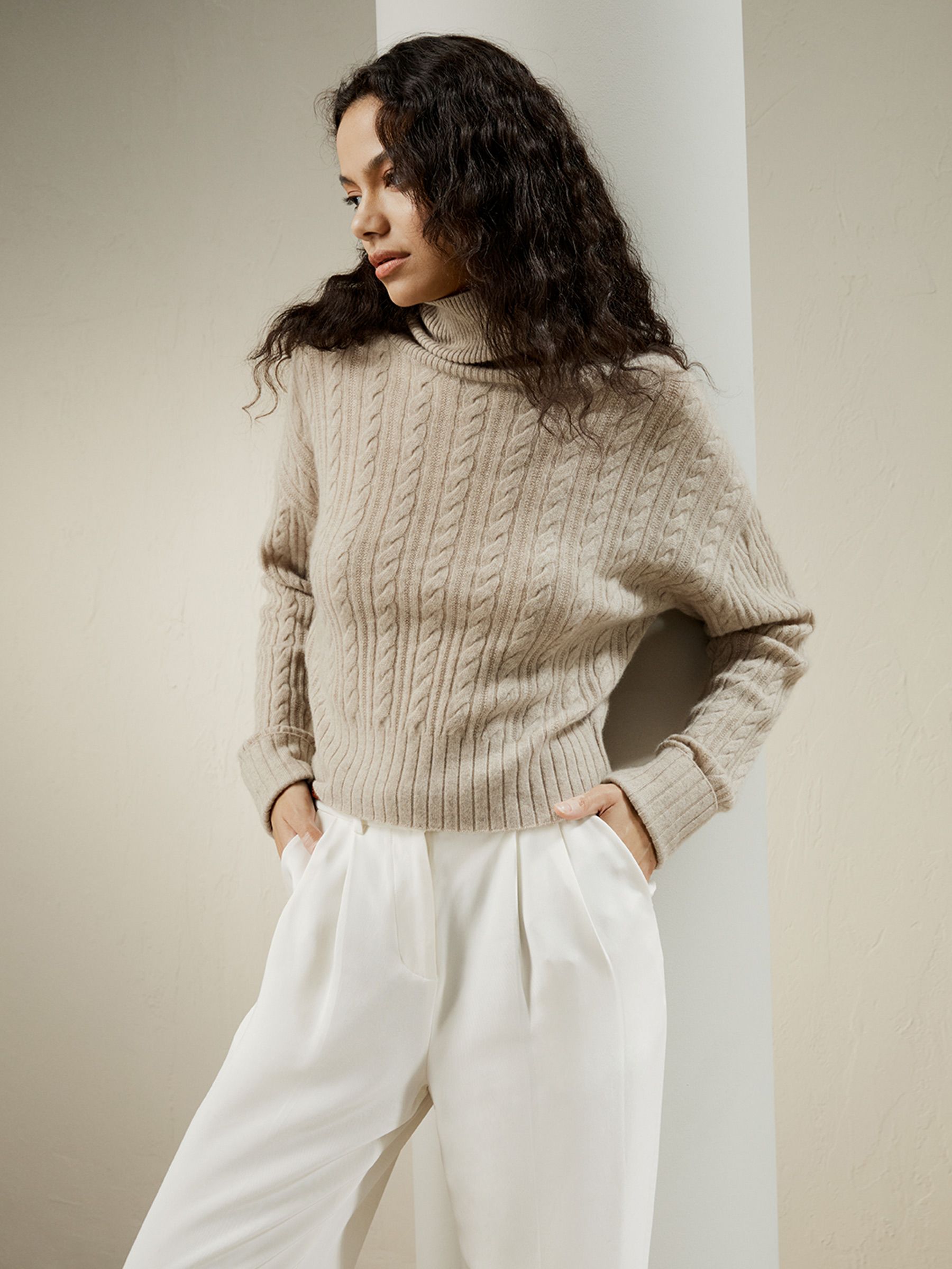 Clssic Cable Knit Turtleneck Sweater