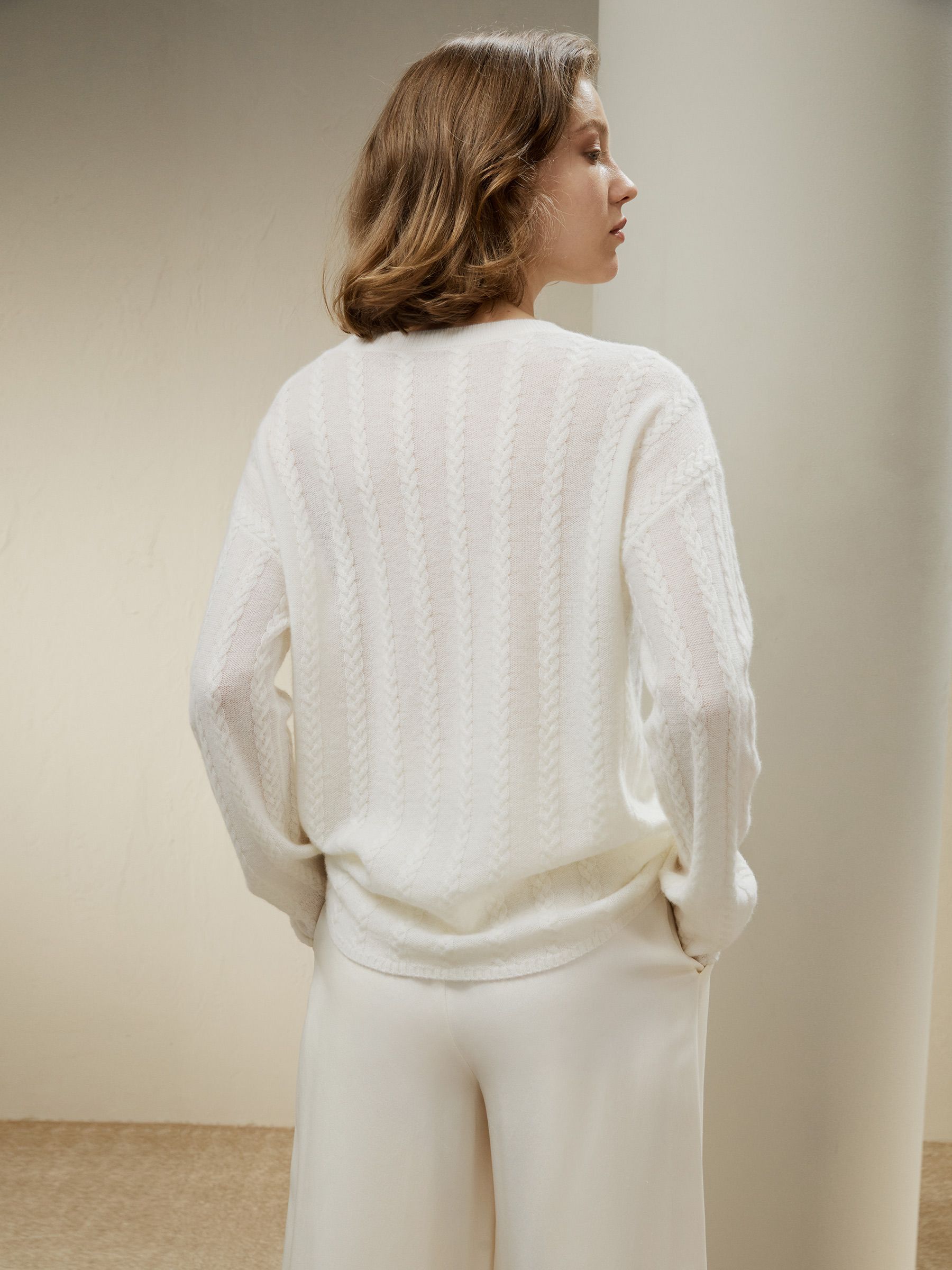 Halbtransparenter Zopfstrickpullover aus Kaschmir