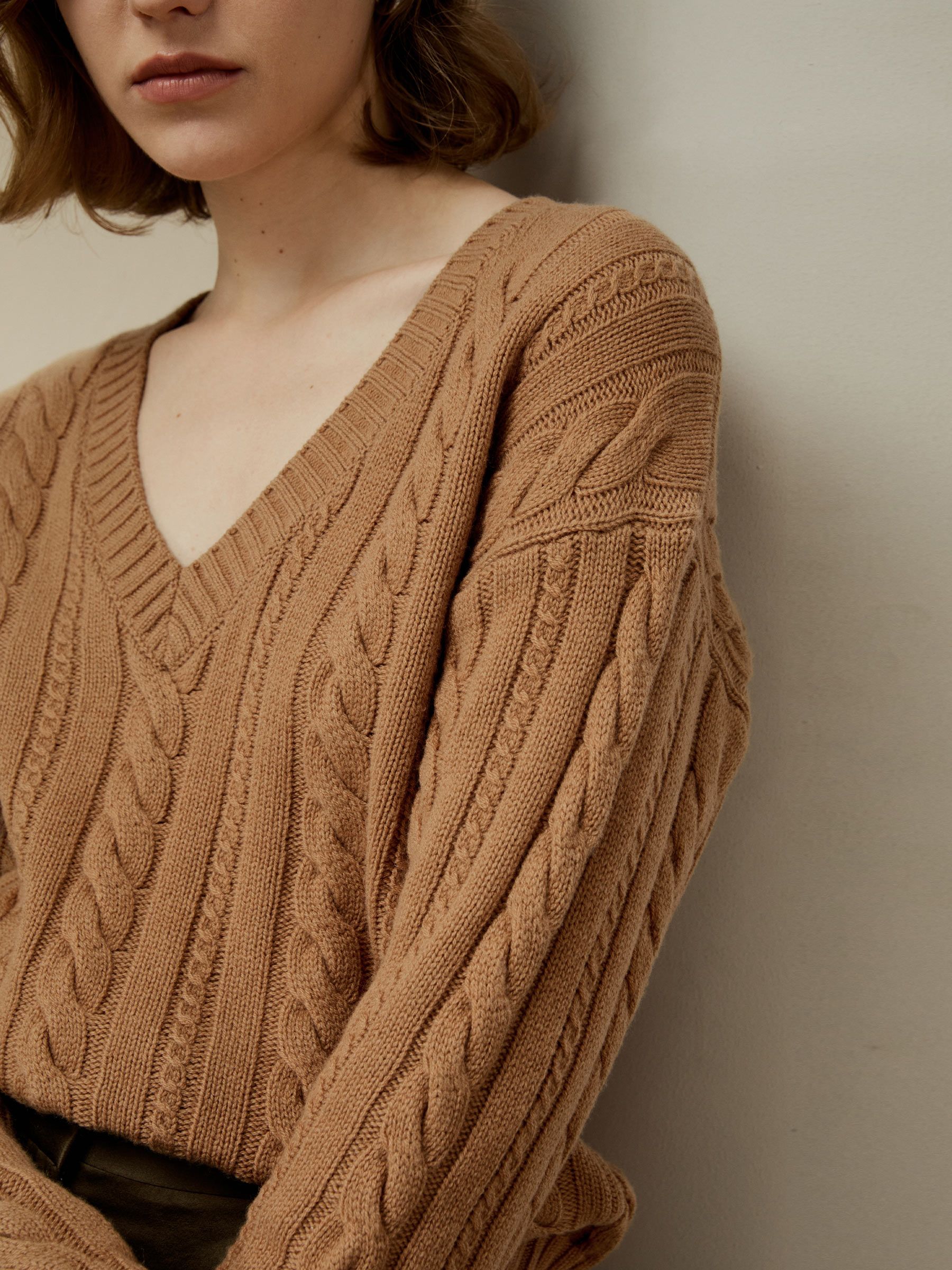 Pull en mélange de laine et de cachemire à tricot torsadé