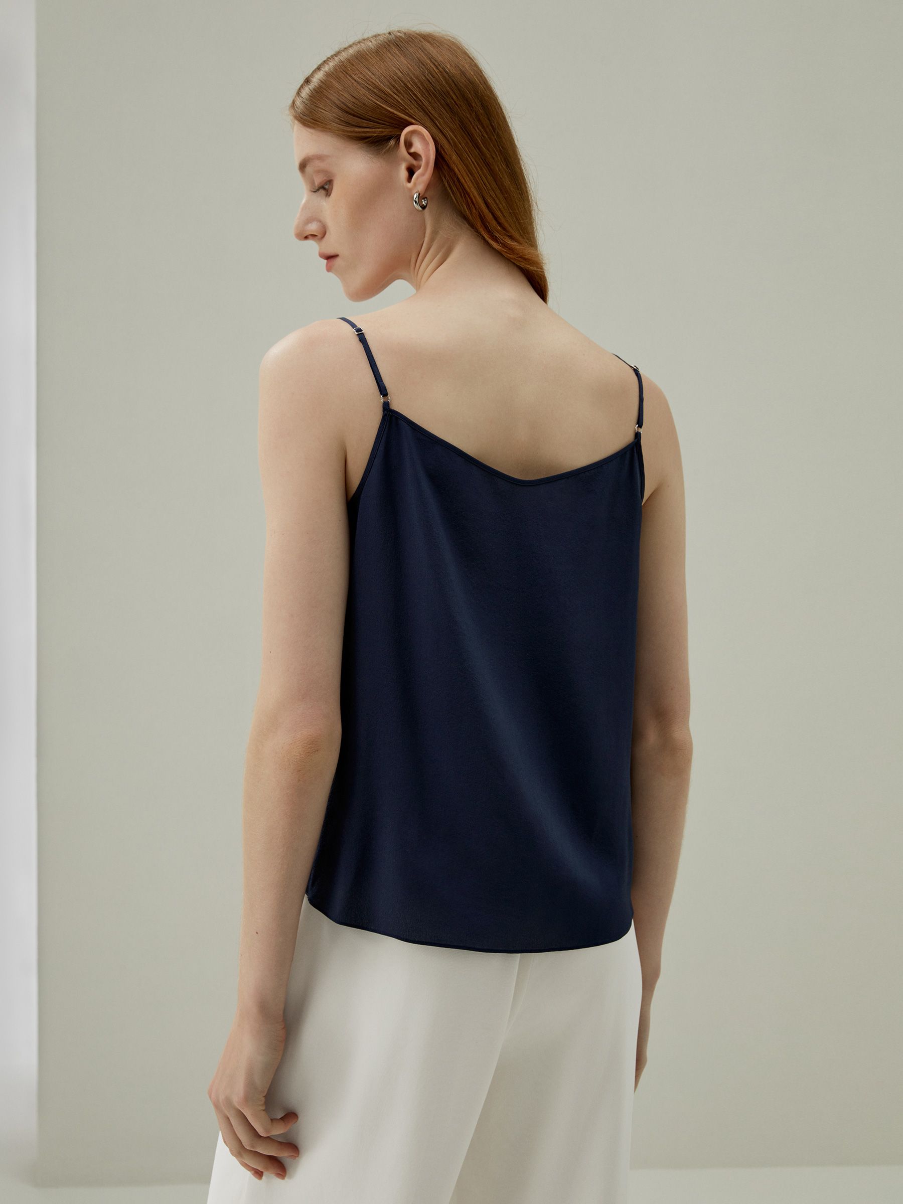 Camisole à fines bretelles