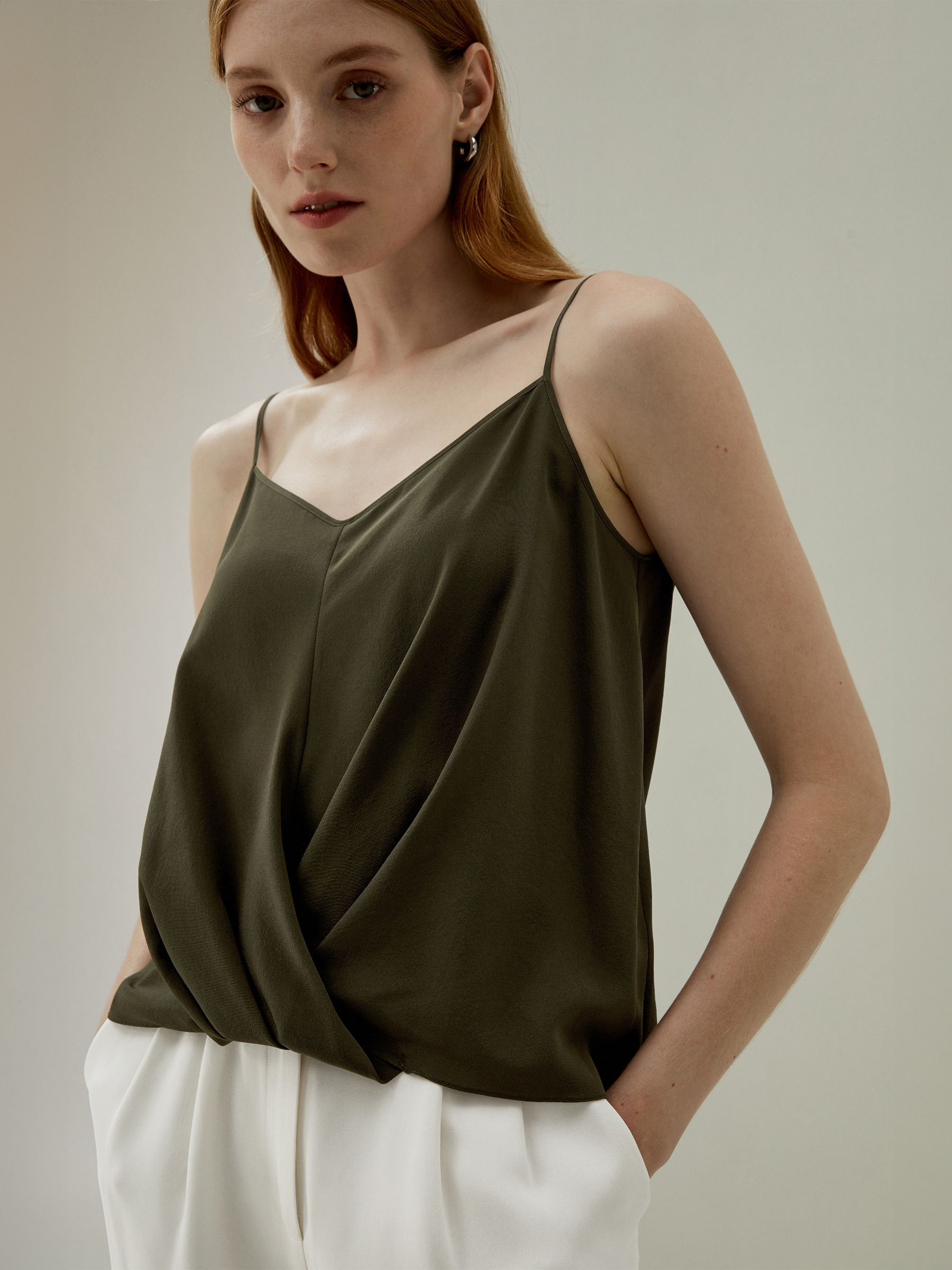 Camisole à fines bretelles