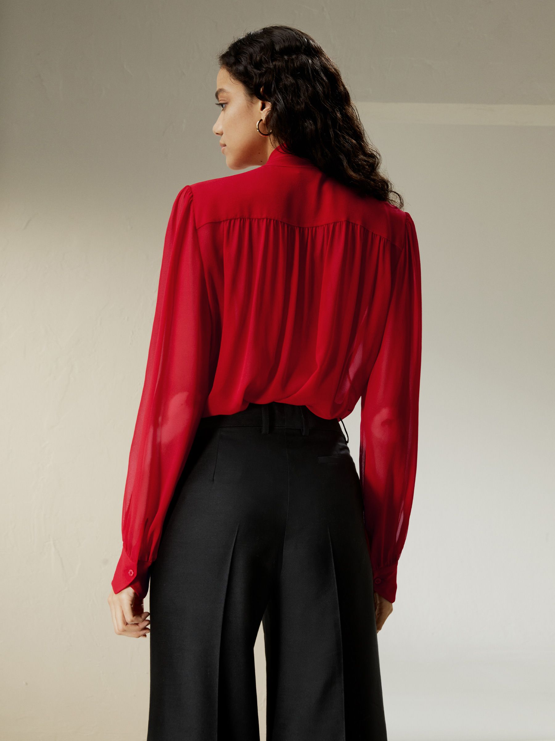 Blusa Jasmine in seta con papillon