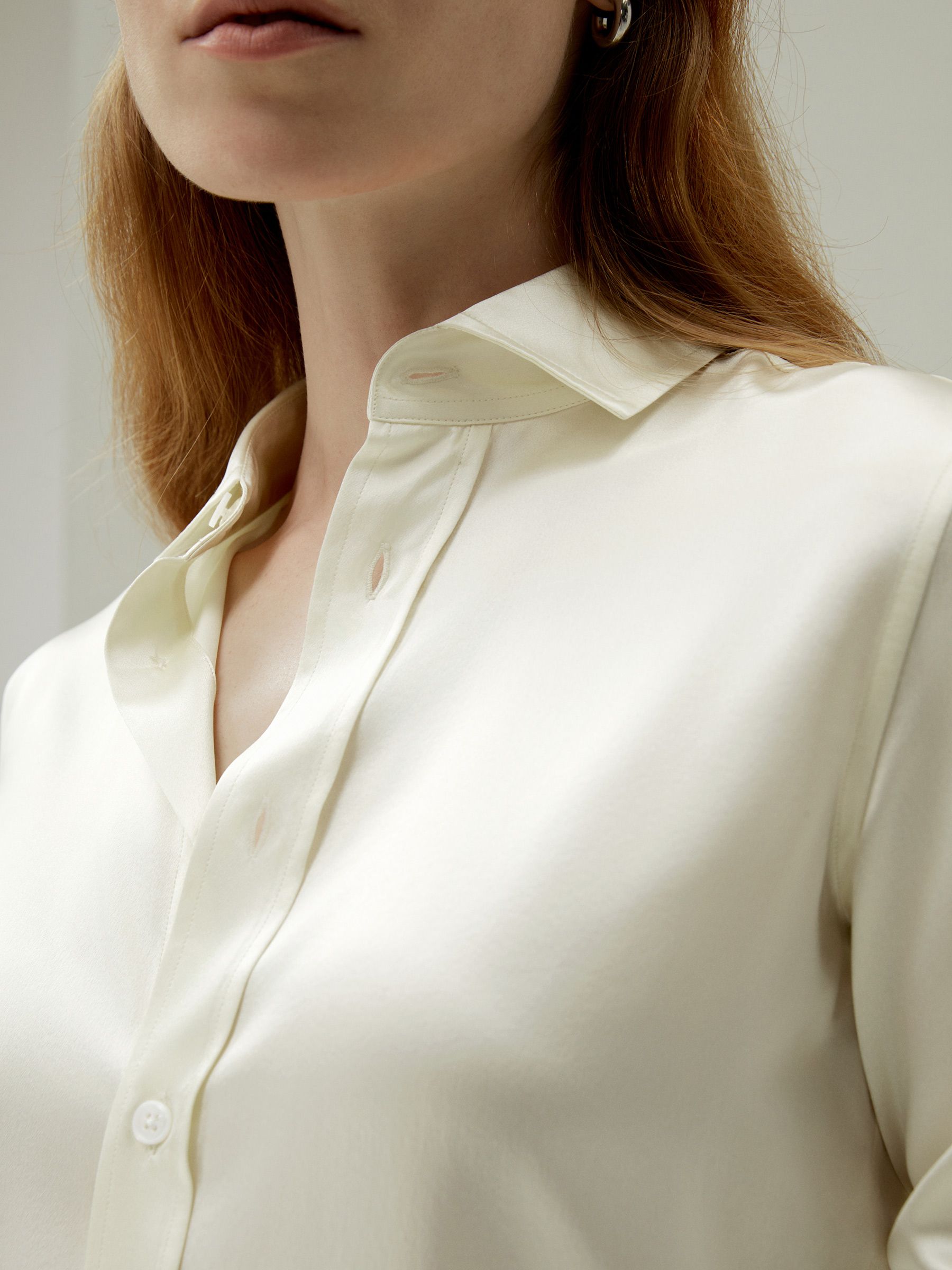 【백지영/장나라/한채영님 착용】Tailored Silk Shirt