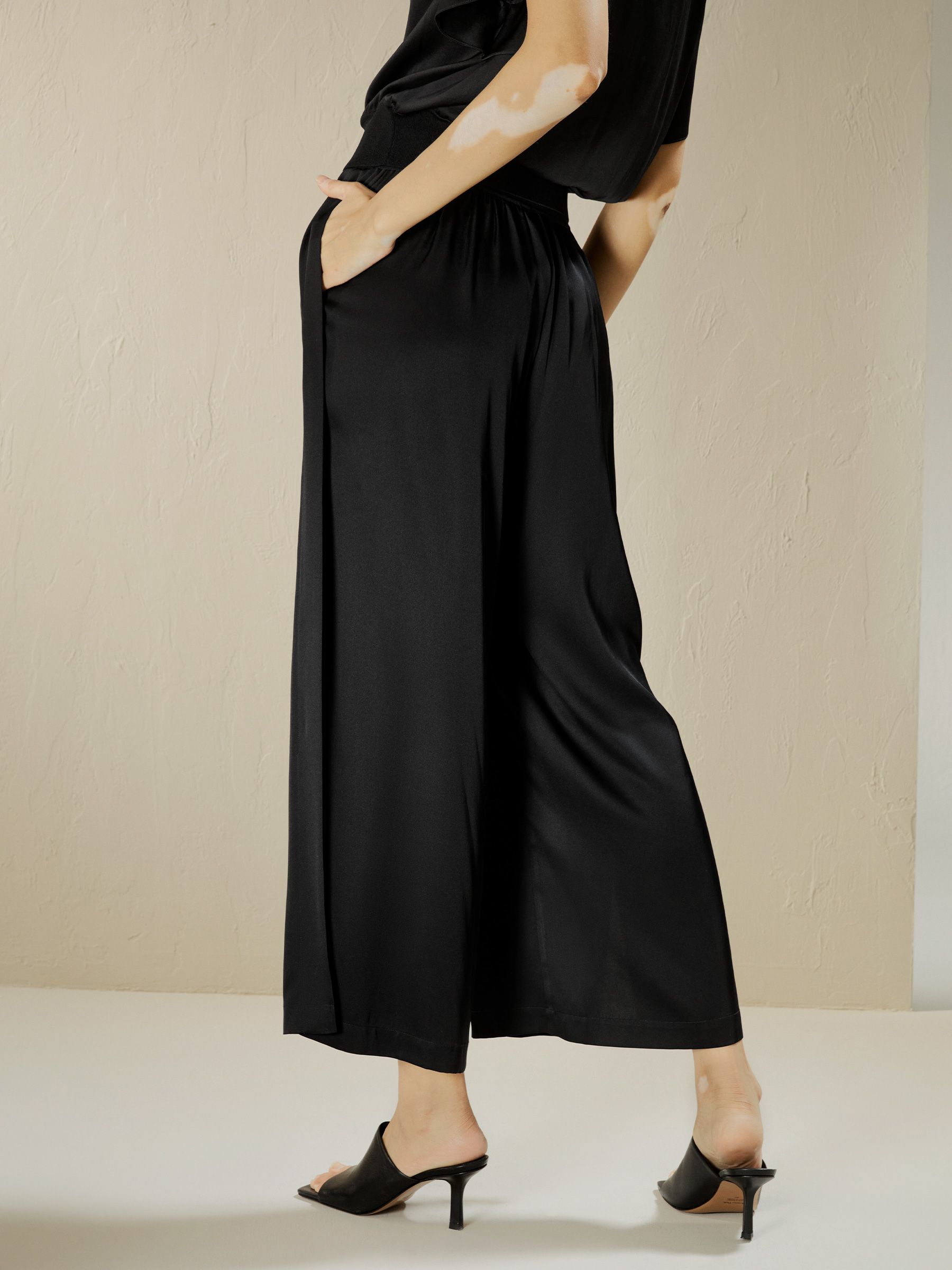 Wide leg cropped silk pants